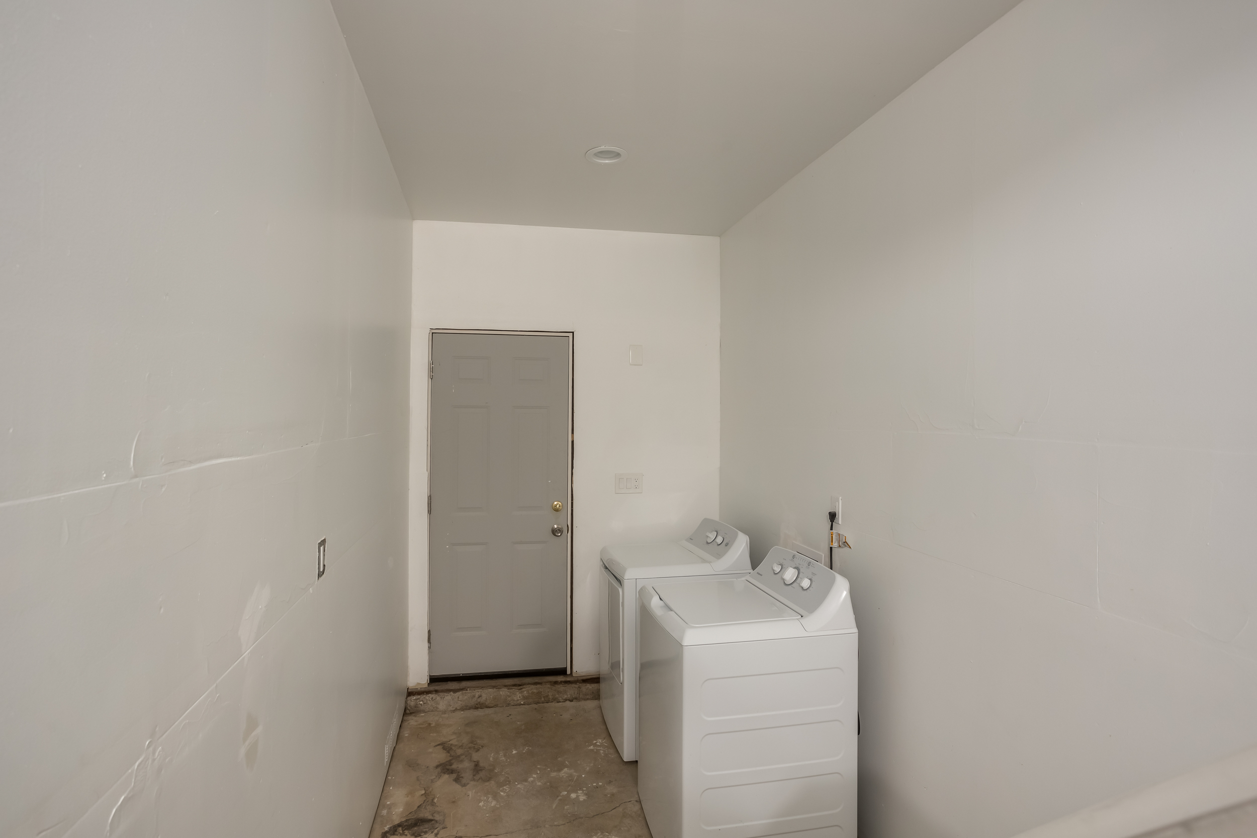 Hayward, California, 94541, United States, 4 Bedrooms Bedrooms, ,3 BathroomsBathrooms,Residential,For Sale,2005558