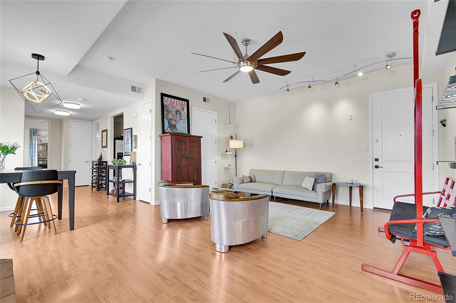 Denver, Colorado, 80205, United States, 2 Bedrooms Bedrooms, ,1 BathroomBathrooms,Residential,For Sale,1997335