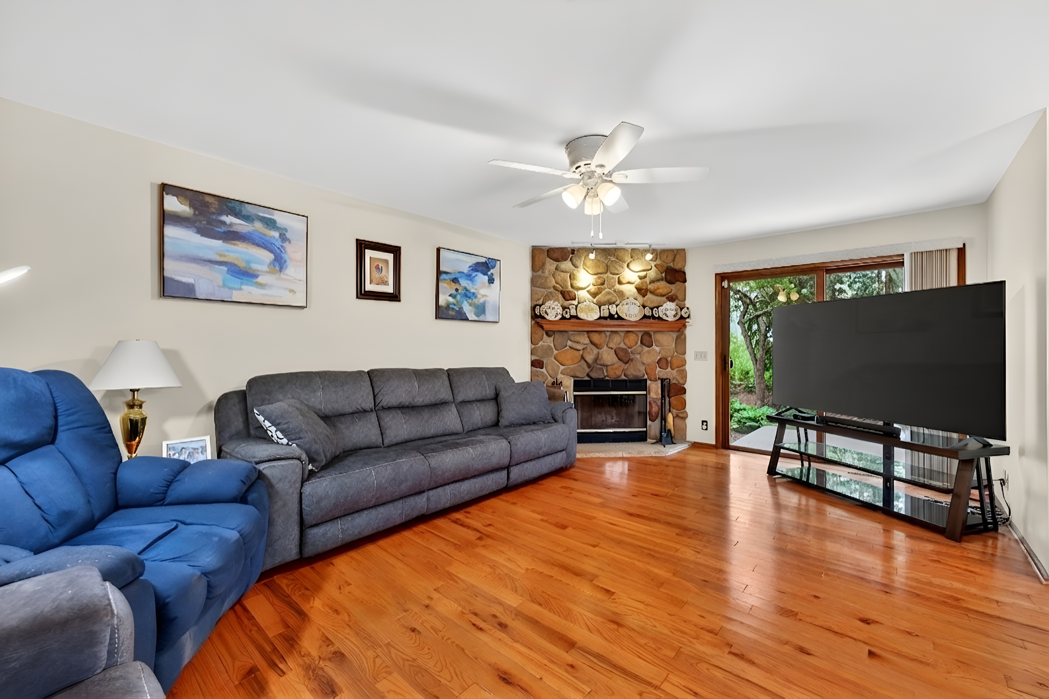  Three Bedroom Condo in Pewaukee - 物件實景