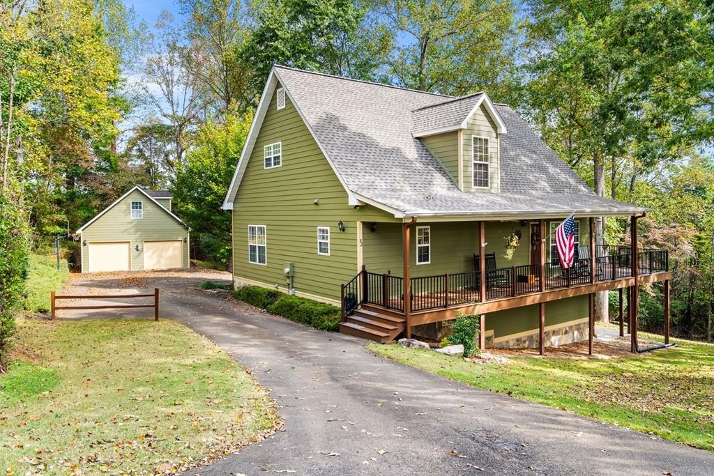 Young Harris, Georgia, 30582, United States, 4 Bedrooms Bedrooms, ,4 BathroomsBathrooms,Residential,For Sale,1979770