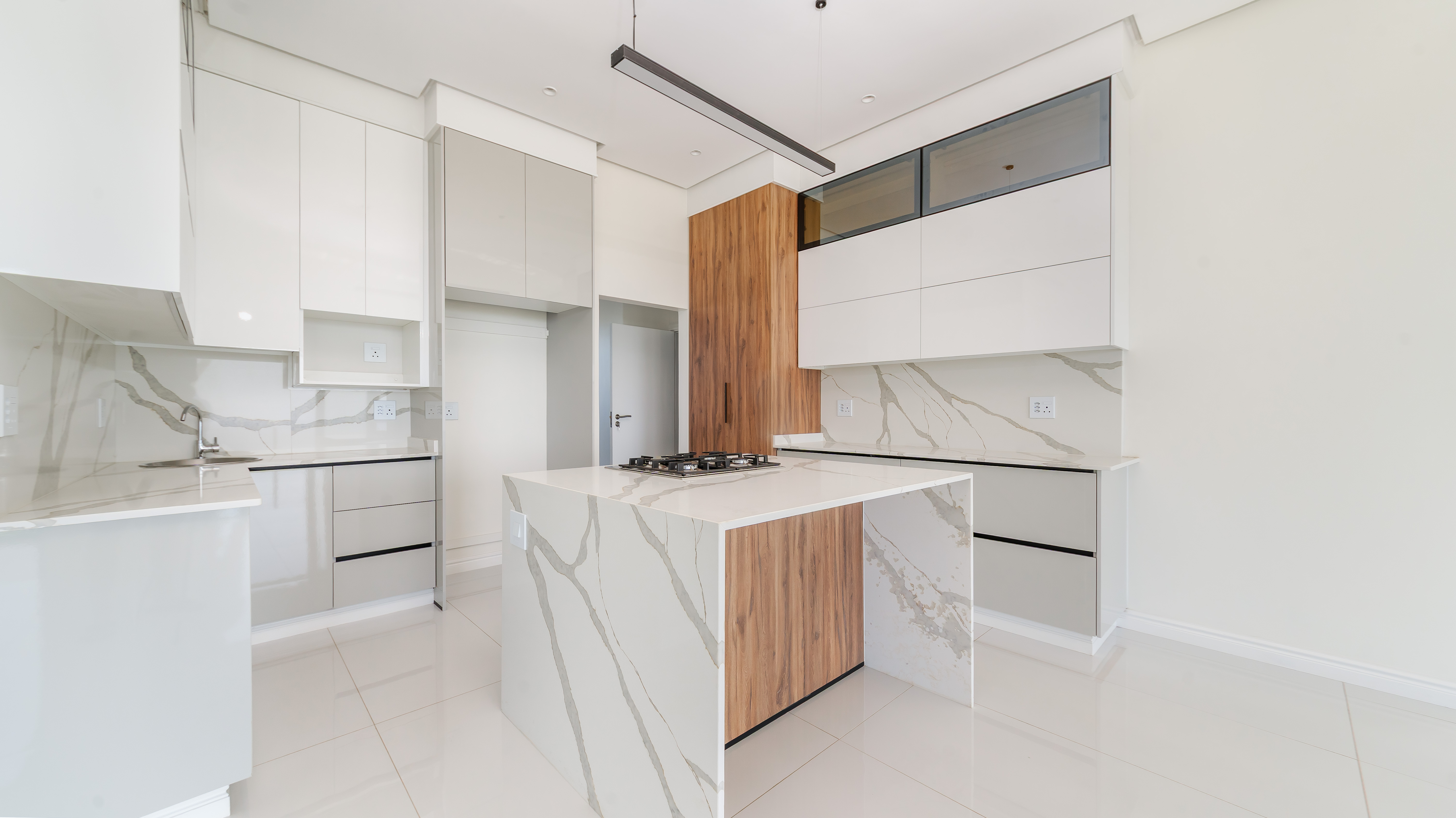  Luxury Single-Level Residence with Panoramic Sea Views in Salta Estate - 物件實景