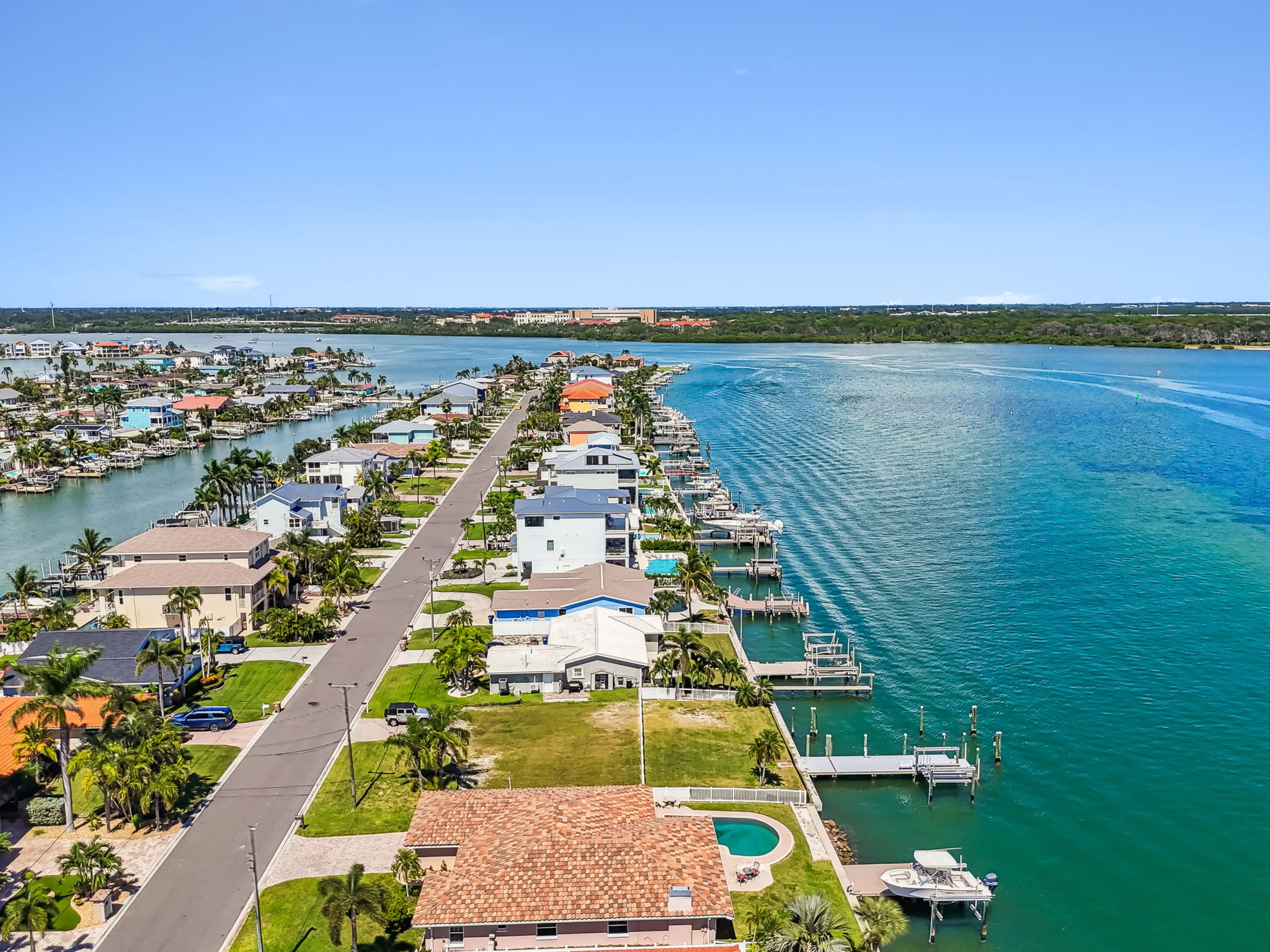 Madeira Beach, Florida, 33708, United States, 4 Bedrooms Bedrooms, ,2 BathroomsBathrooms,Residential,For Sale,2005483