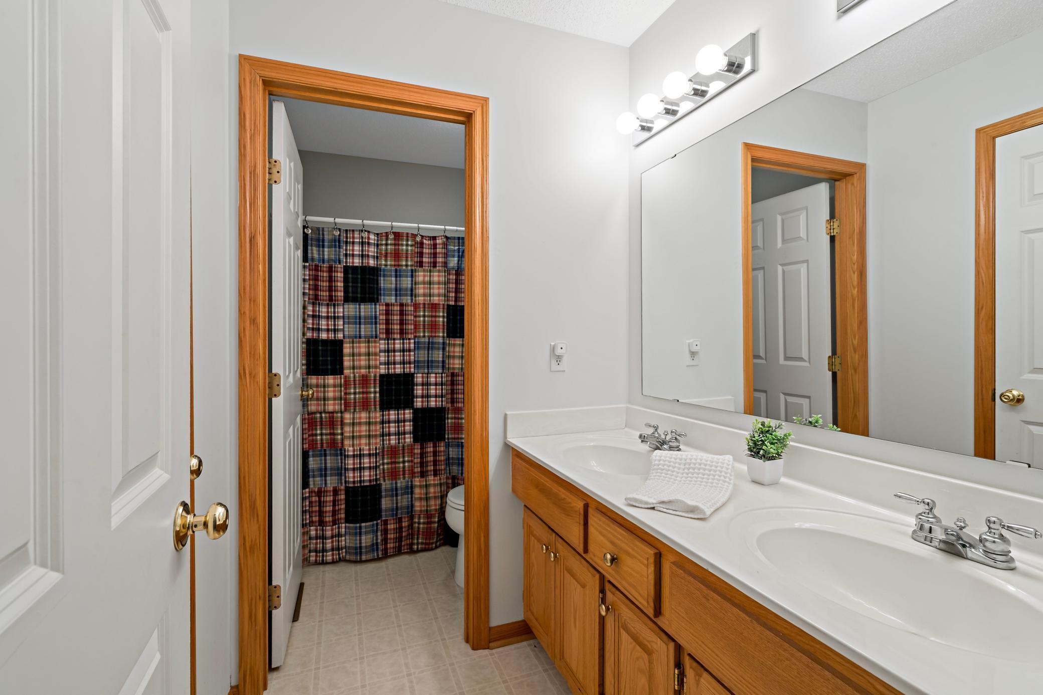 Eagan, Minnesota, 55123, United States, 4 Bedrooms Bedrooms, ,3 BathroomsBathrooms,Residential,For Sale,1990979