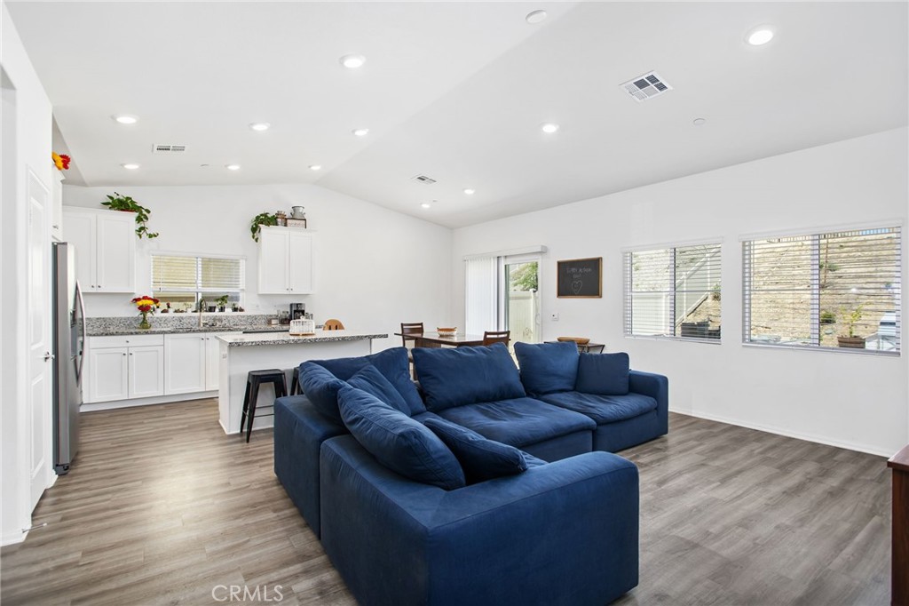 Beaumont, California, 92223, United States, 3 Bedrooms Bedrooms, ,2 BathroomsBathrooms,Residential,For Sale,1983503