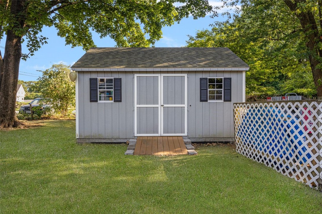 North Kingstown, Rhode Island, 02852, United States, 3 Bedrooms Bedrooms, ,2 BathroomsBathrooms,Residential,For Sale,1991417