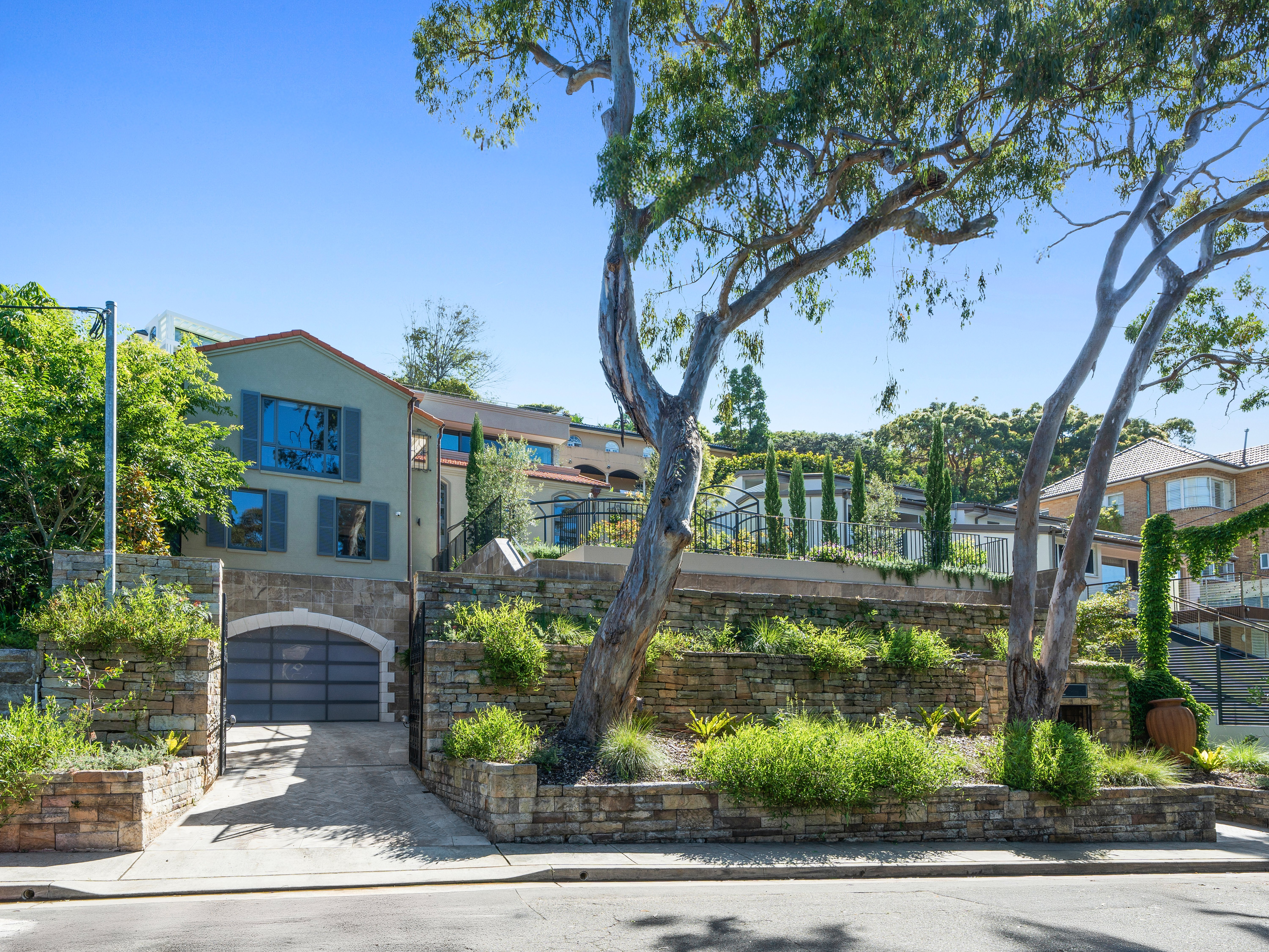 22 Olola Avenue 