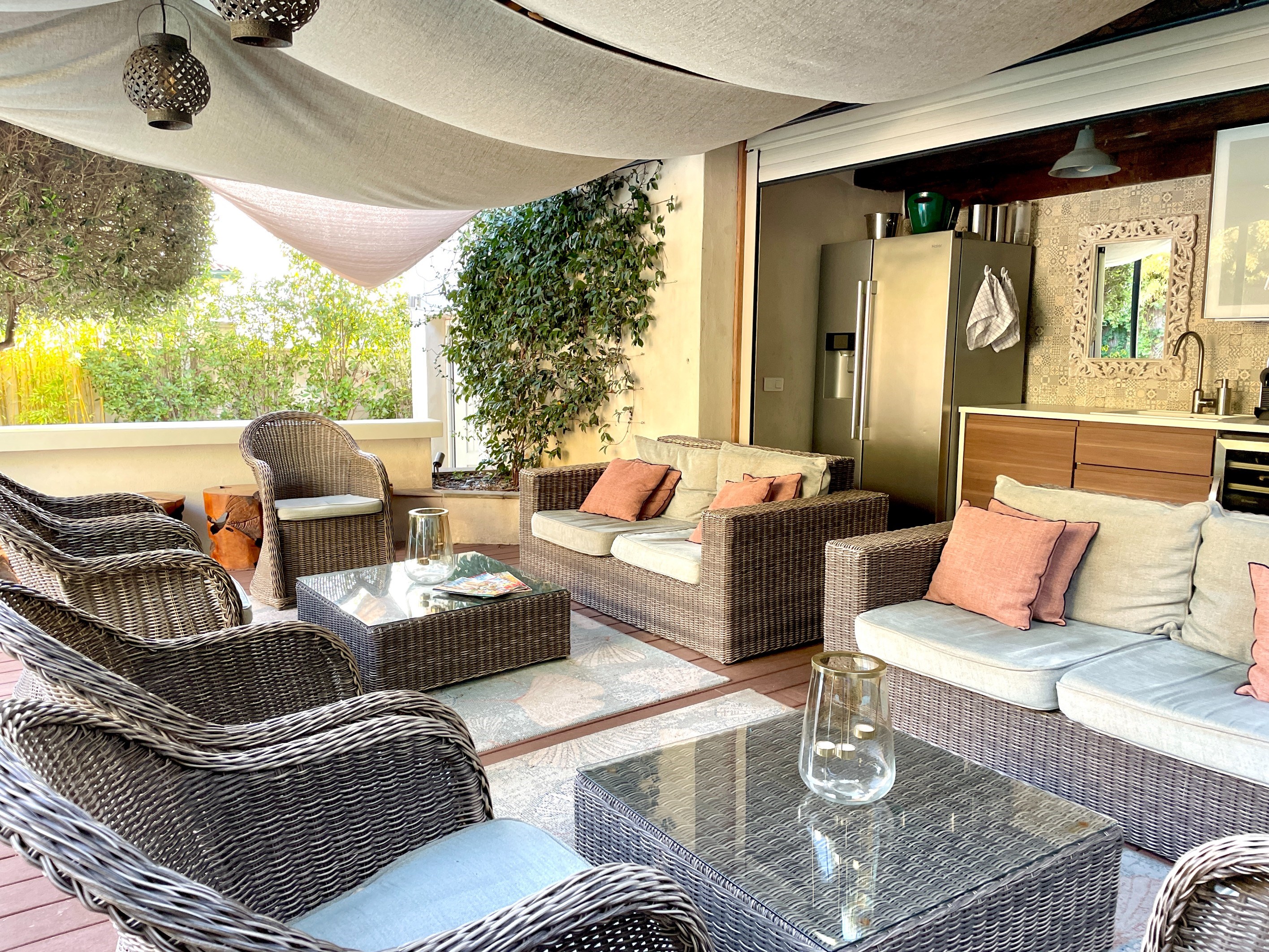  Elegant 18th-Century Maison de Maître  Thriving Boutique Hospitality Estate in… - 物件實景