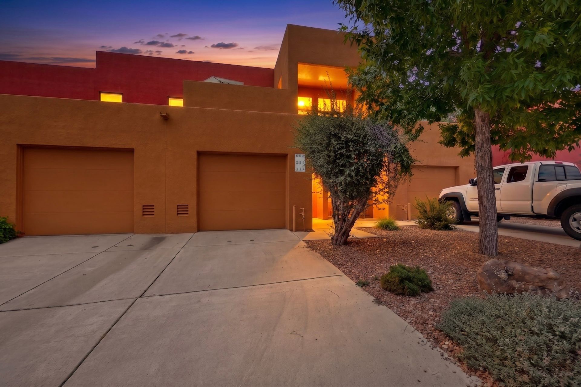 Avenida Rincon , Santa Fe, NM 87506