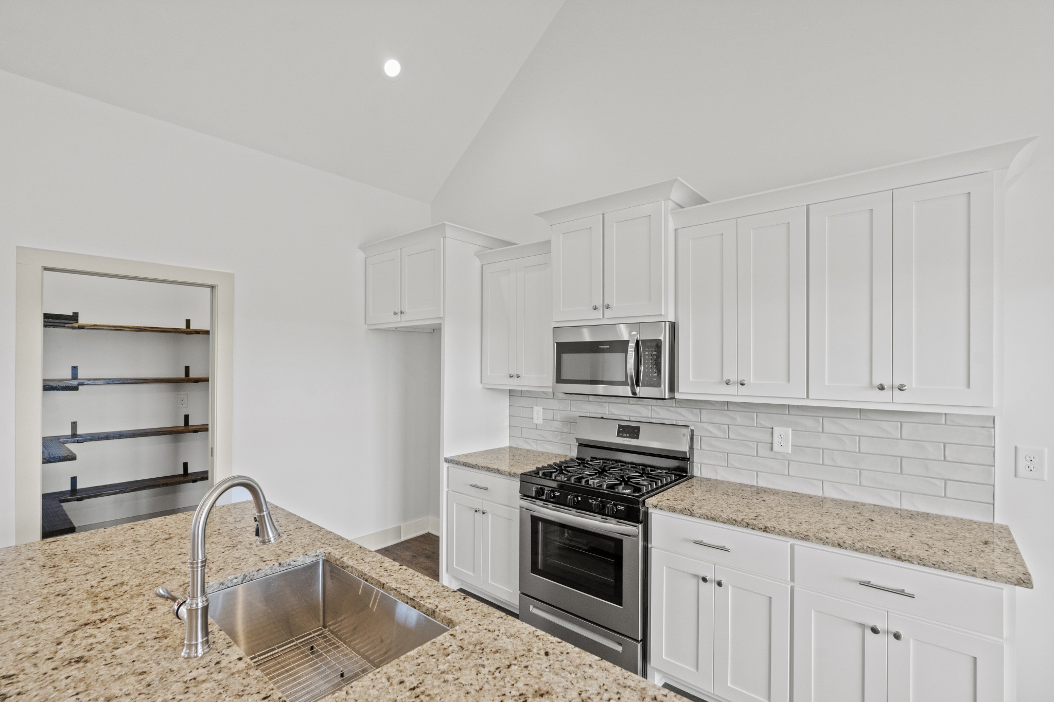 White House, Tennessee, 37188, United States, 3 Bedrooms Bedrooms, ,2 BathroomsBathrooms,Residential,For Sale,1855849