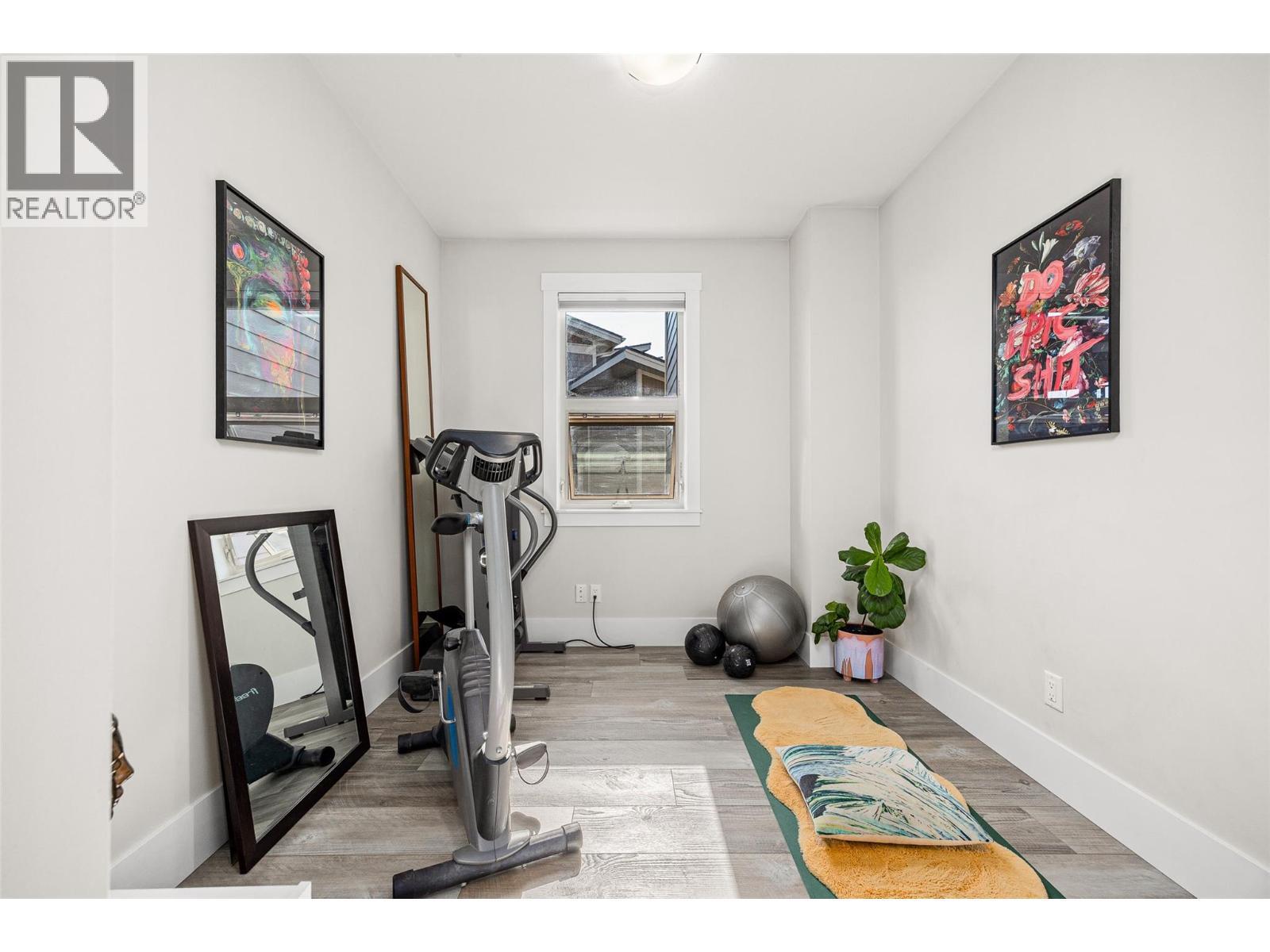 PEACHLAND, British Columbia, V0H 1X5, CA, 3 Bedrooms Bedrooms, ,2 BathroomsBathrooms,Residential,For Sale,1951161