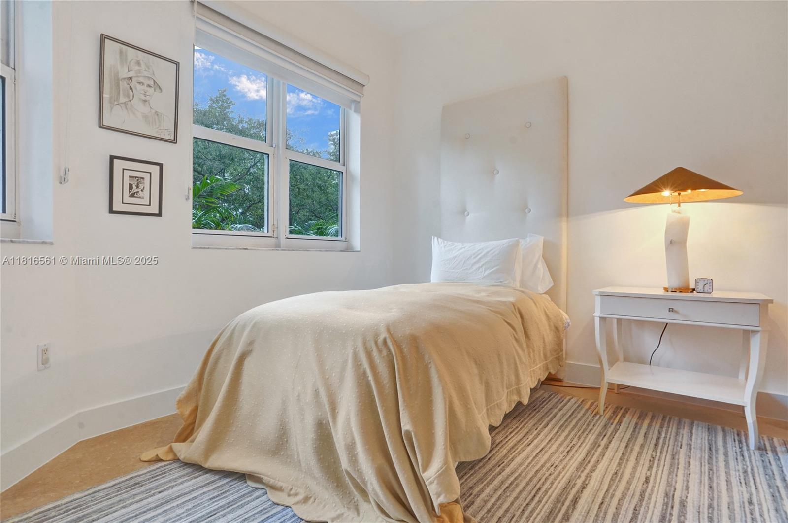 Aventura, Florida, 33180, United States, 2 Bedrooms Bedrooms, ,2 BathroomsBathrooms,Residential,For Sale,1848043