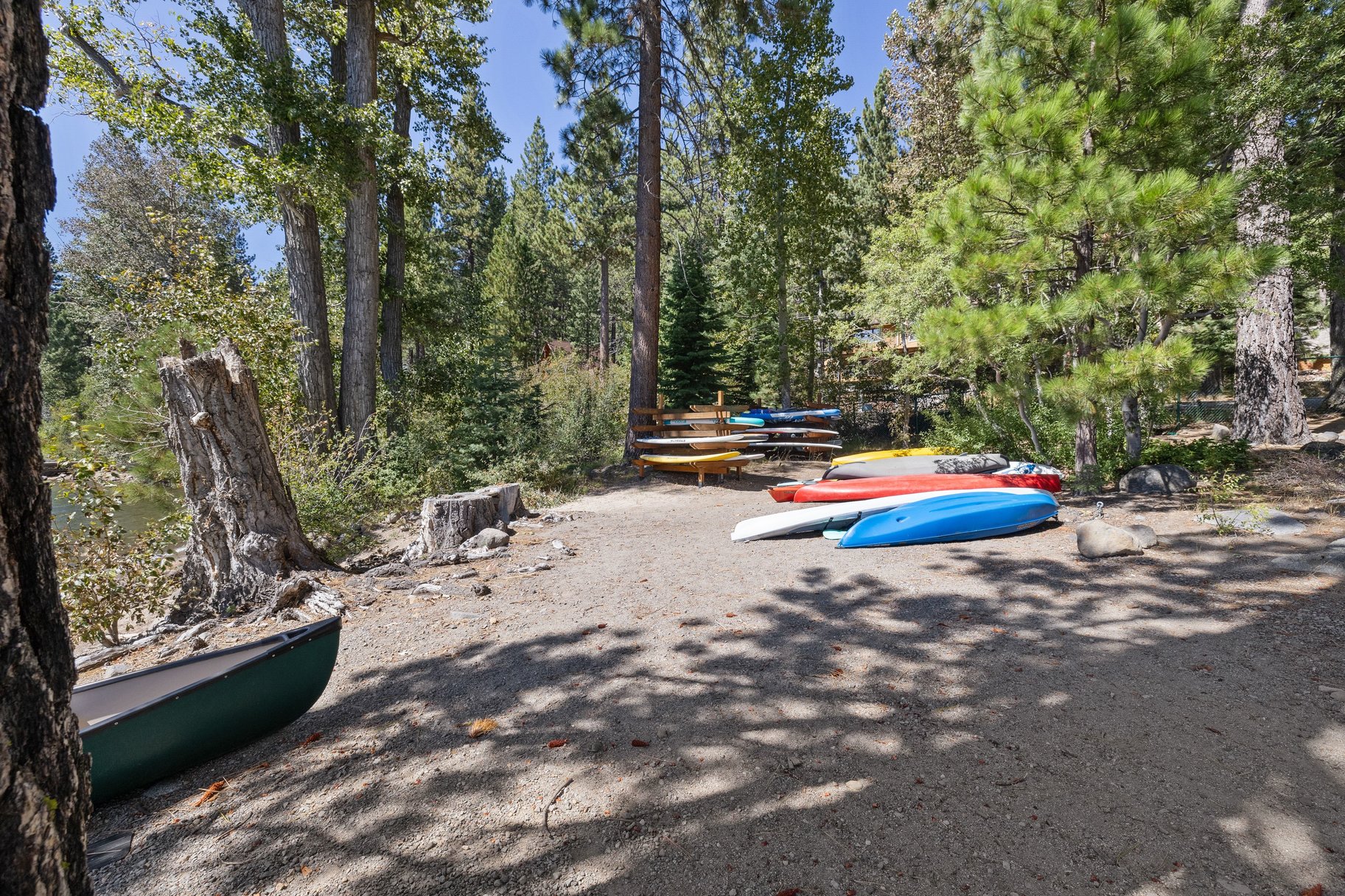  Rare Donner Tract home with private beach and pier access. - 物件實景
