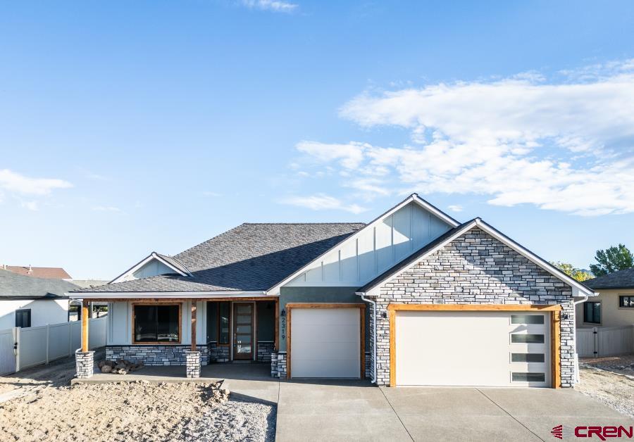 Montrose, Colorado, 81401, United States, 3 Bedrooms Bedrooms, ,2 BathroomsBathrooms,Residential,For Sale,1709571