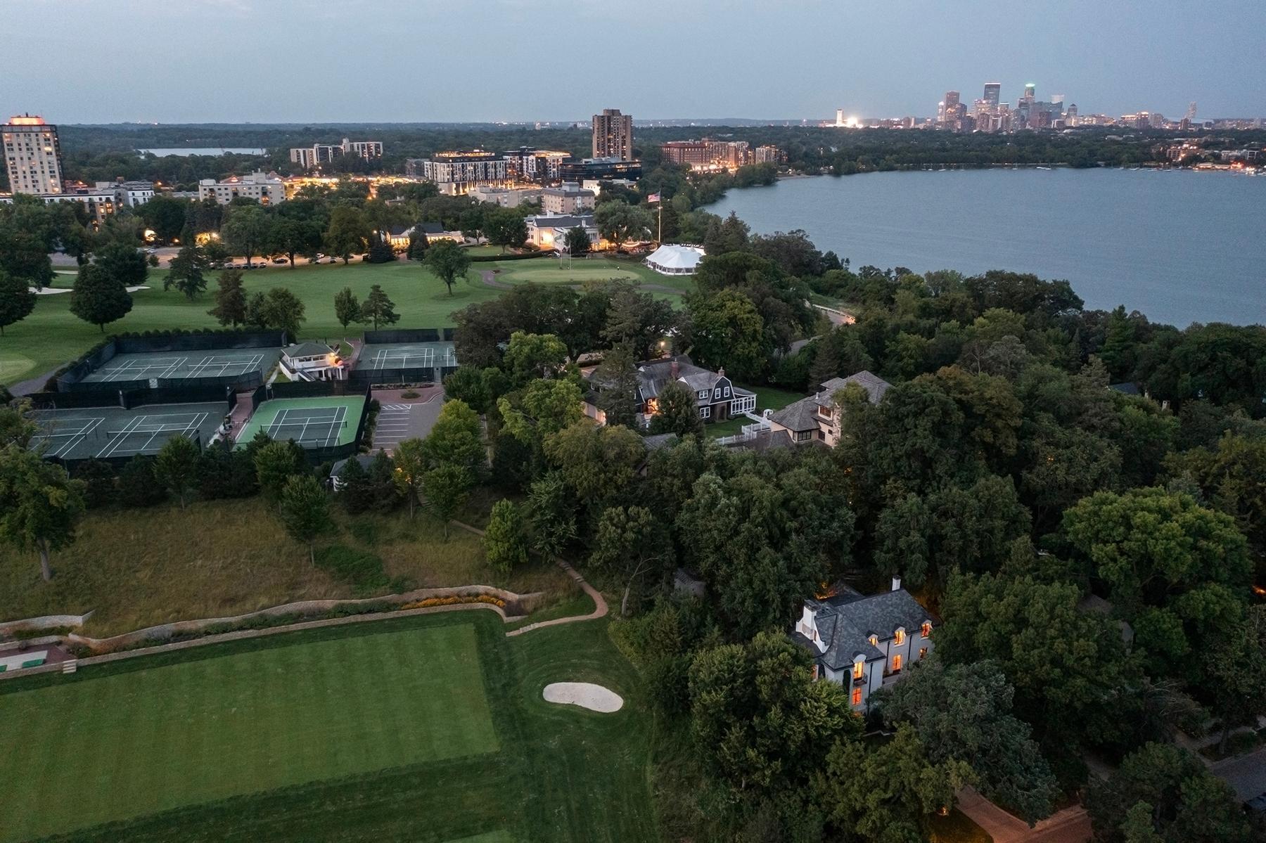 Minneapolis, Minnesota, 55416, United States, 4 Bedrooms Bedrooms, ,4 BathroomsBathrooms,Residential,For Sale,1901324