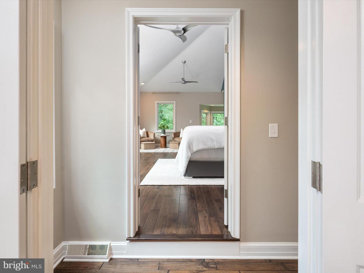 Annapolis, Maryland, 21401, United States, 5 Bedrooms Bedrooms, ,5 BathroomsBathrooms,Residential,For Sale,1895873