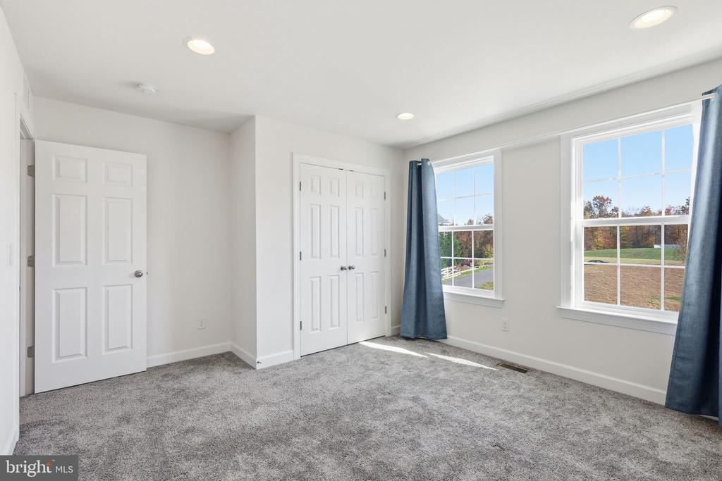 Fredericksburg, Virginia, 22405, United States, 5 Bedrooms Bedrooms, ,3 BathroomsBathrooms,Residential,For Sale,1987075