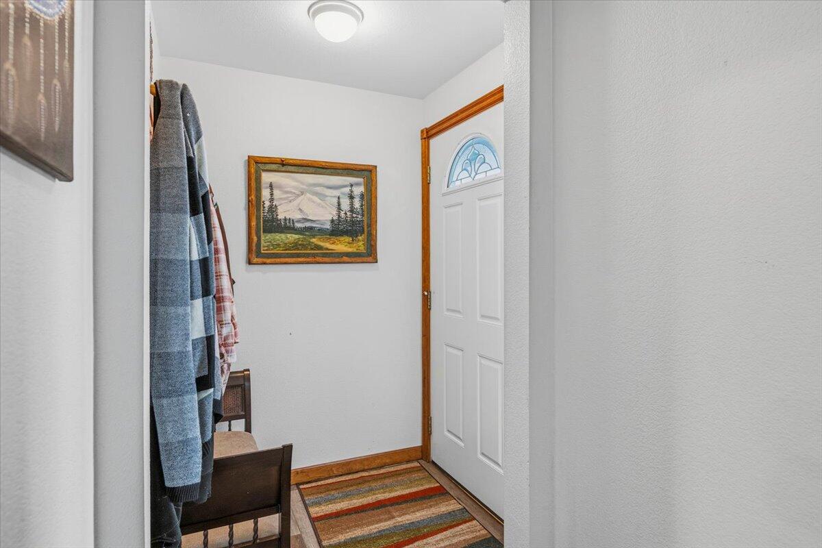 Redmond, Oregon, 97756, United States, 4 Bedrooms Bedrooms, ,2 BathroomsBathrooms,Residential,For Sale,2039824