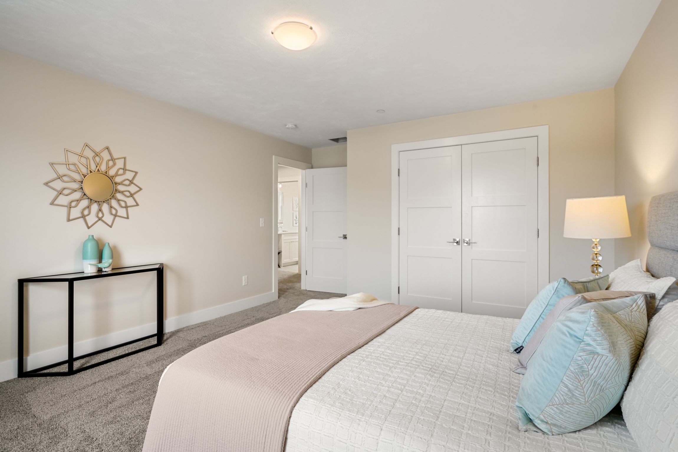  73 Driftwood Circle, Sandown, NH, 03873 - 物件實景