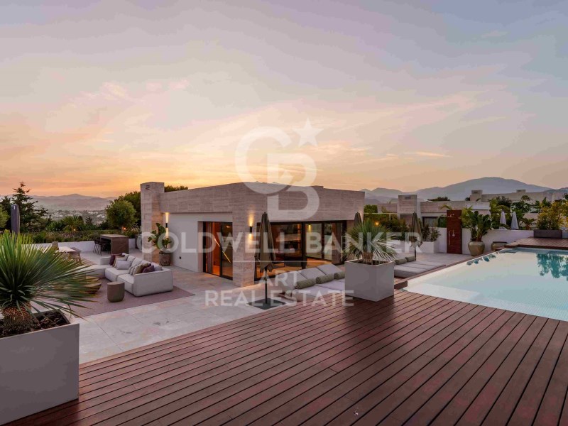 Marbella, Andalusia, ES, 4 Bedrooms Bedrooms, ,4 BathroomsBathrooms,Residential,For Sale,1883039