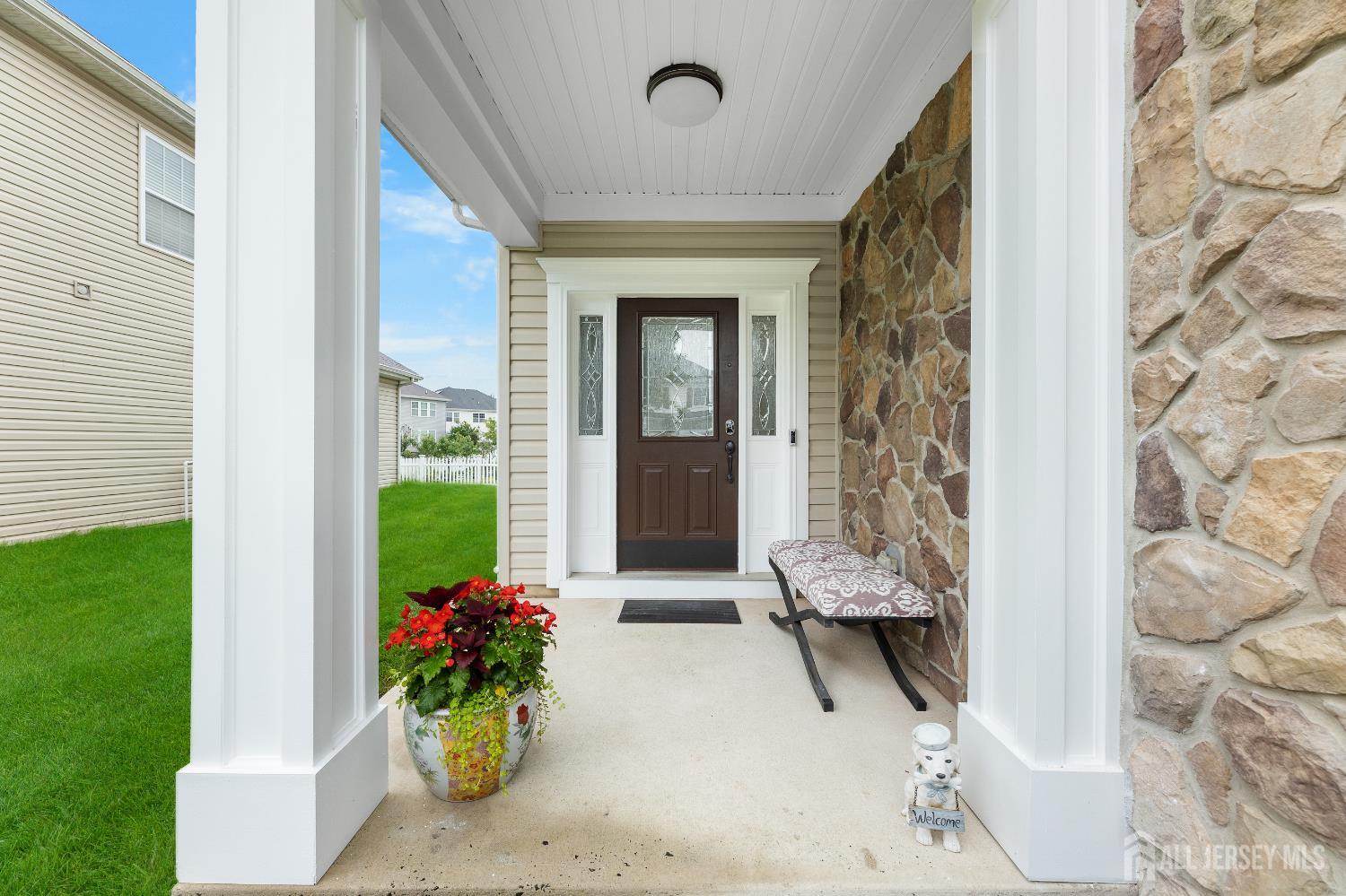 Piscataway, New Jersey, 08854, United States, 4 Bedrooms Bedrooms, ,3 BathroomsBathrooms,Residential,For Sale,1889779