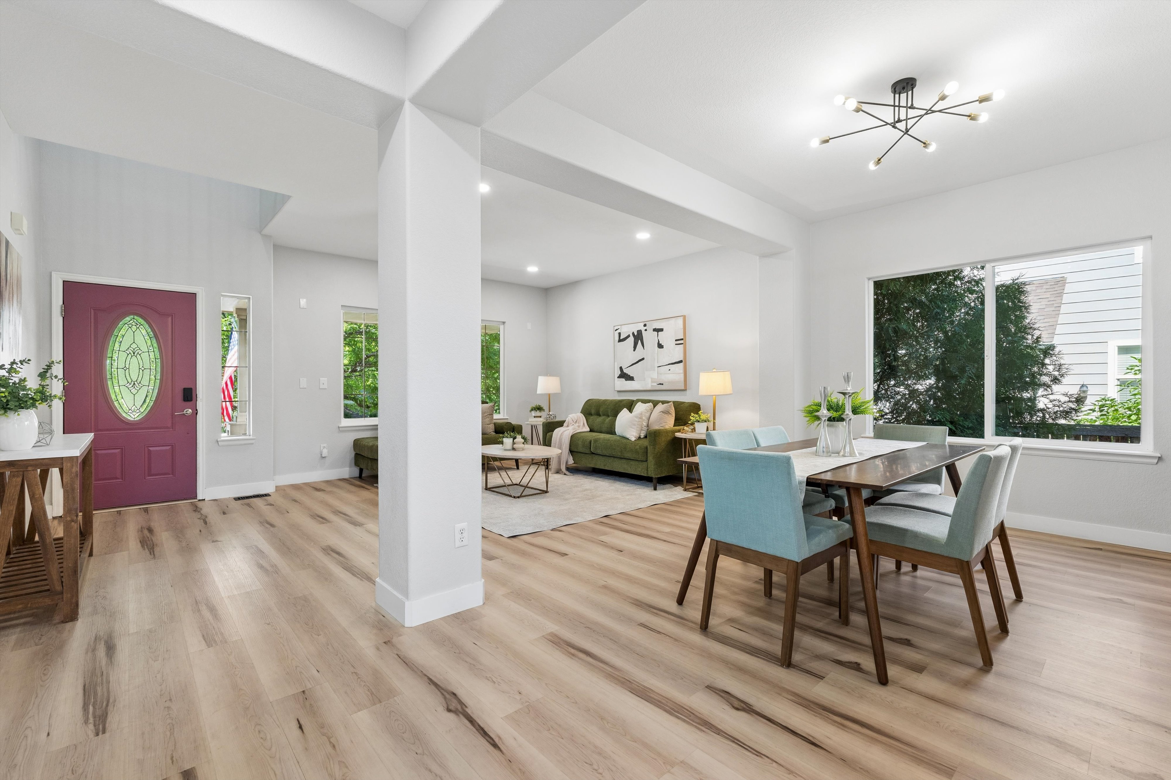  Thoughtfully Designed Four-Bedroom, Three Bath Residence - 物件實景
