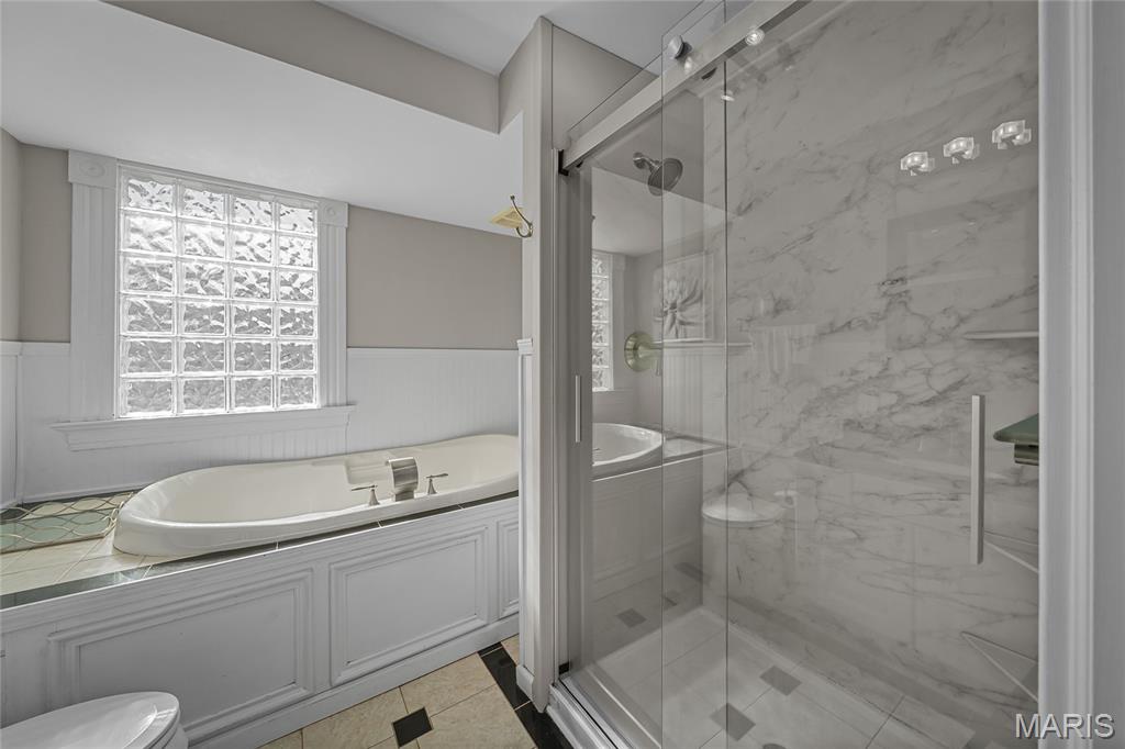 Kirkwood, Missouri, 63122, United States, 4 Bedrooms Bedrooms, ,4 BathroomsBathrooms,Residential,For Sale,1986224