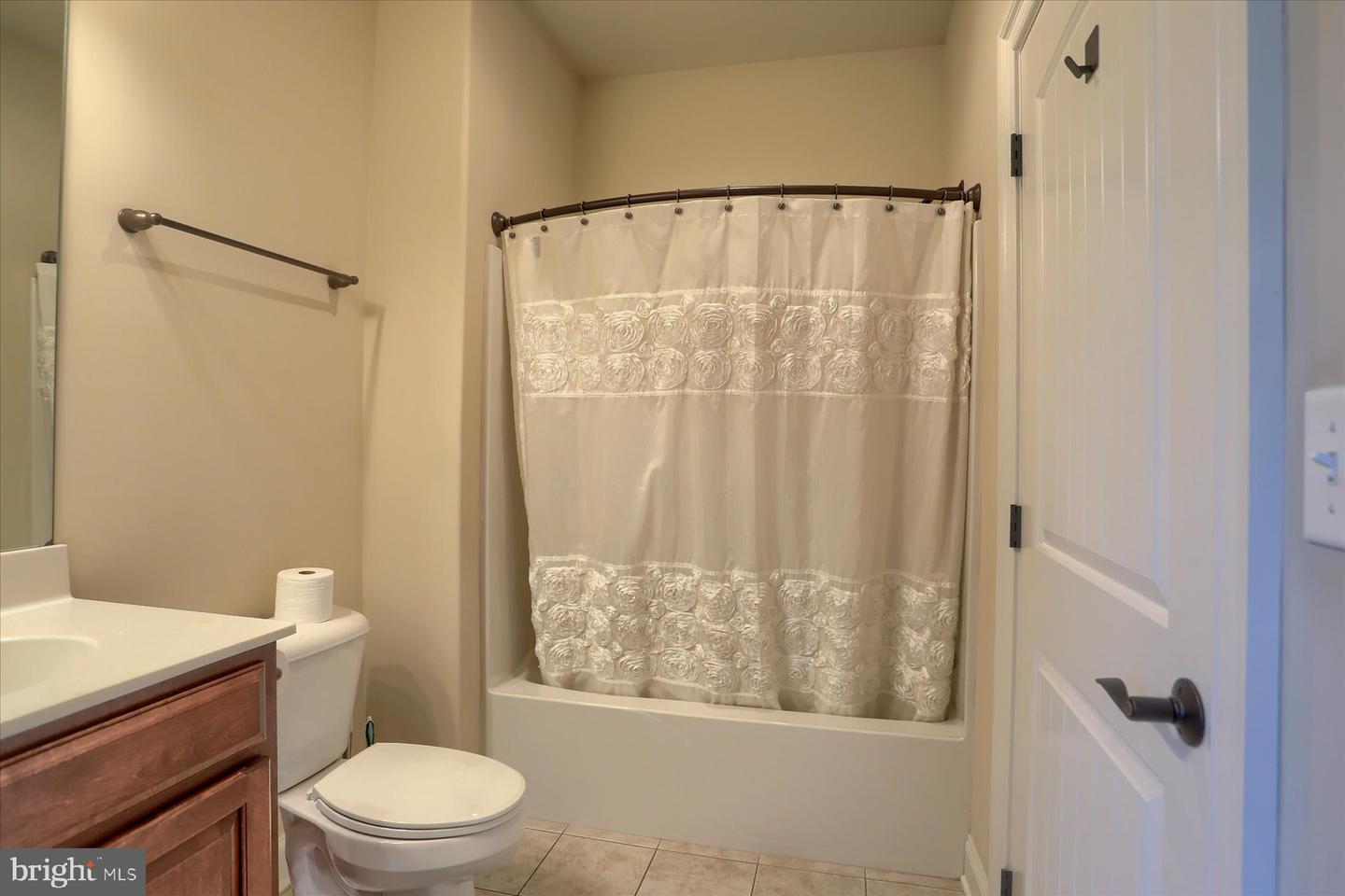 Mechanicsburg, Pennsylvania, 17050, United States, 5 Bedrooms Bedrooms, ,5 BathroomsBathrooms,Residential,For Sale,1910880