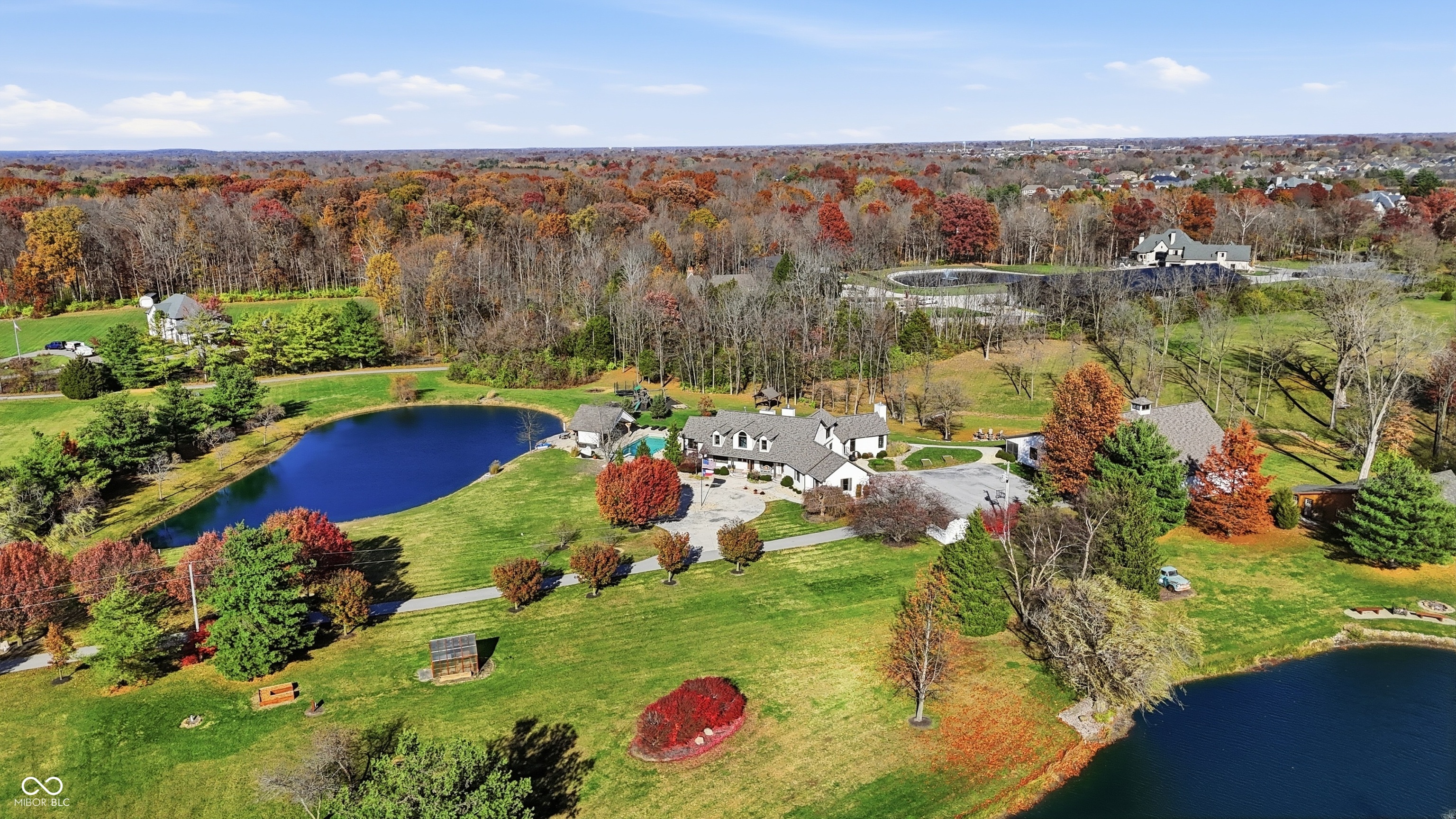 Bargersville, Indiana, 46106, United States, 5 Bedrooms Bedrooms, ,6 BathroomsBathrooms,Residential,For Sale,1992401