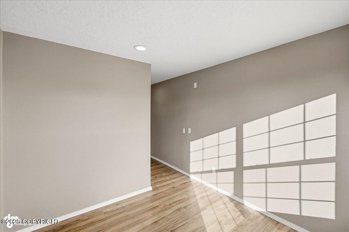 Sterling, Alaska, 99672, United States, 4 Bedrooms Bedrooms, ,3 BathroomsBathrooms,Residential,For Sale,1974036