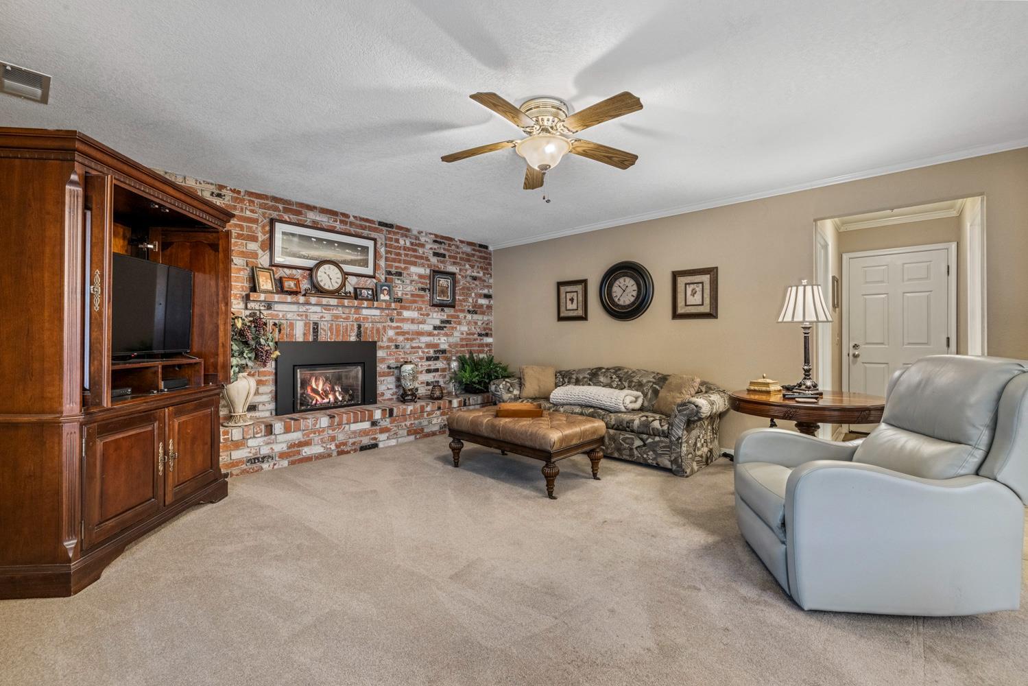 Lodi, California, 95242, United States, 4 Bedrooms Bedrooms, ,3 BathroomsBathrooms,Residential,For Sale,2012601