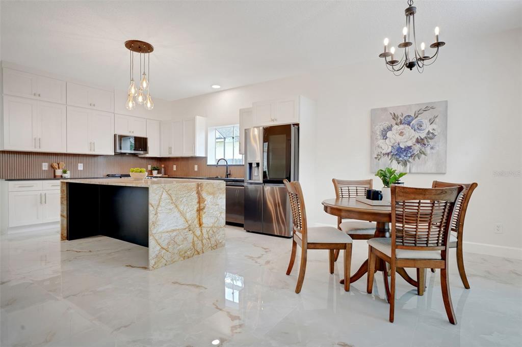 Oviedo, Florida, 32765, United States, 5 Bedrooms Bedrooms, ,3 BathroomsBathrooms,Residential,For Sale,1932444