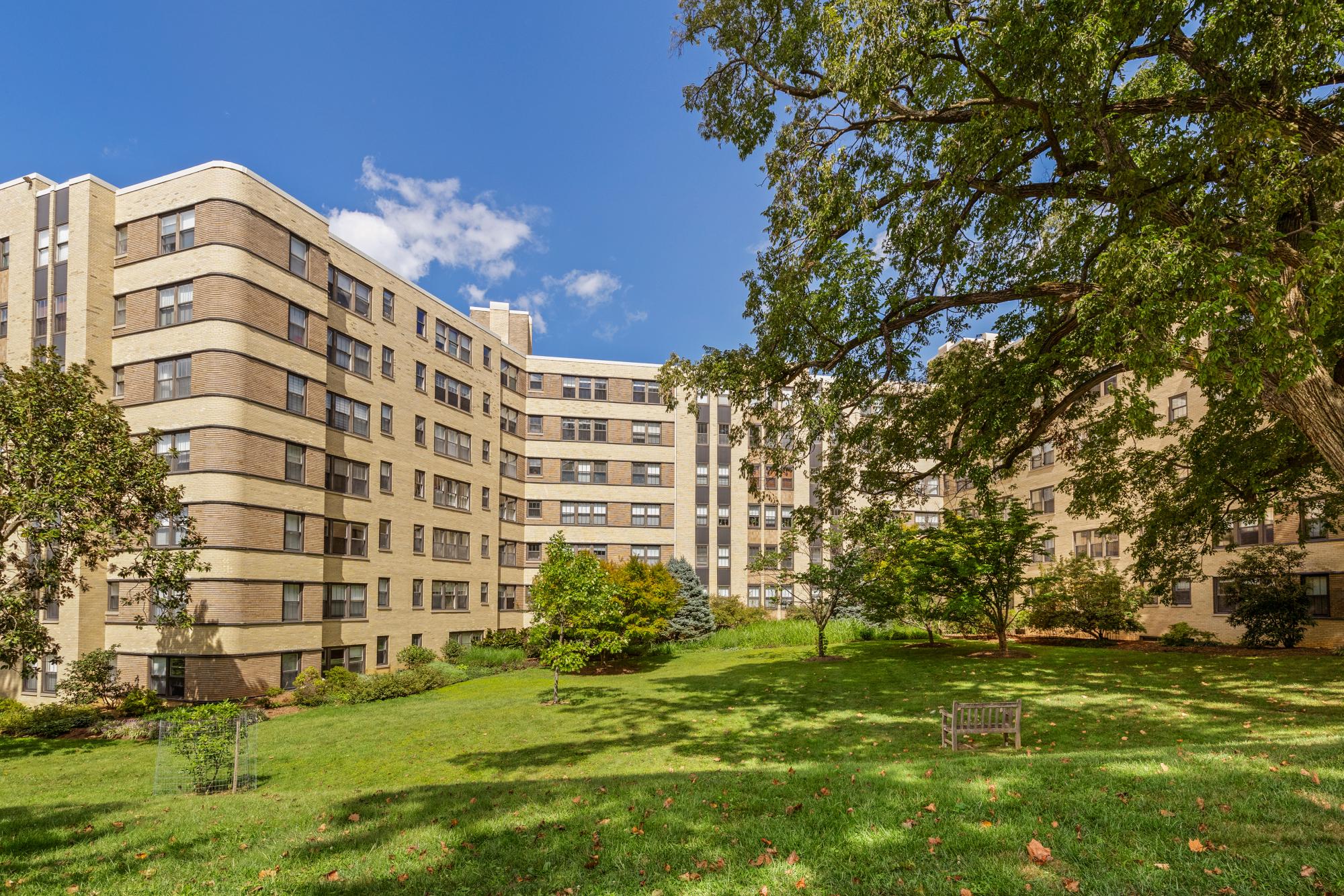  3901 Cathedral Avenue NW, Washington, DC, 20016 - 物件實景