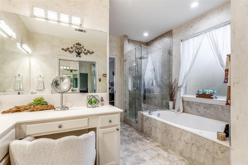 Carrollton, Texas, 75010, United States, 4 Bedrooms Bedrooms, ,4 BathroomsBathrooms,Residential,For Sale,2019559