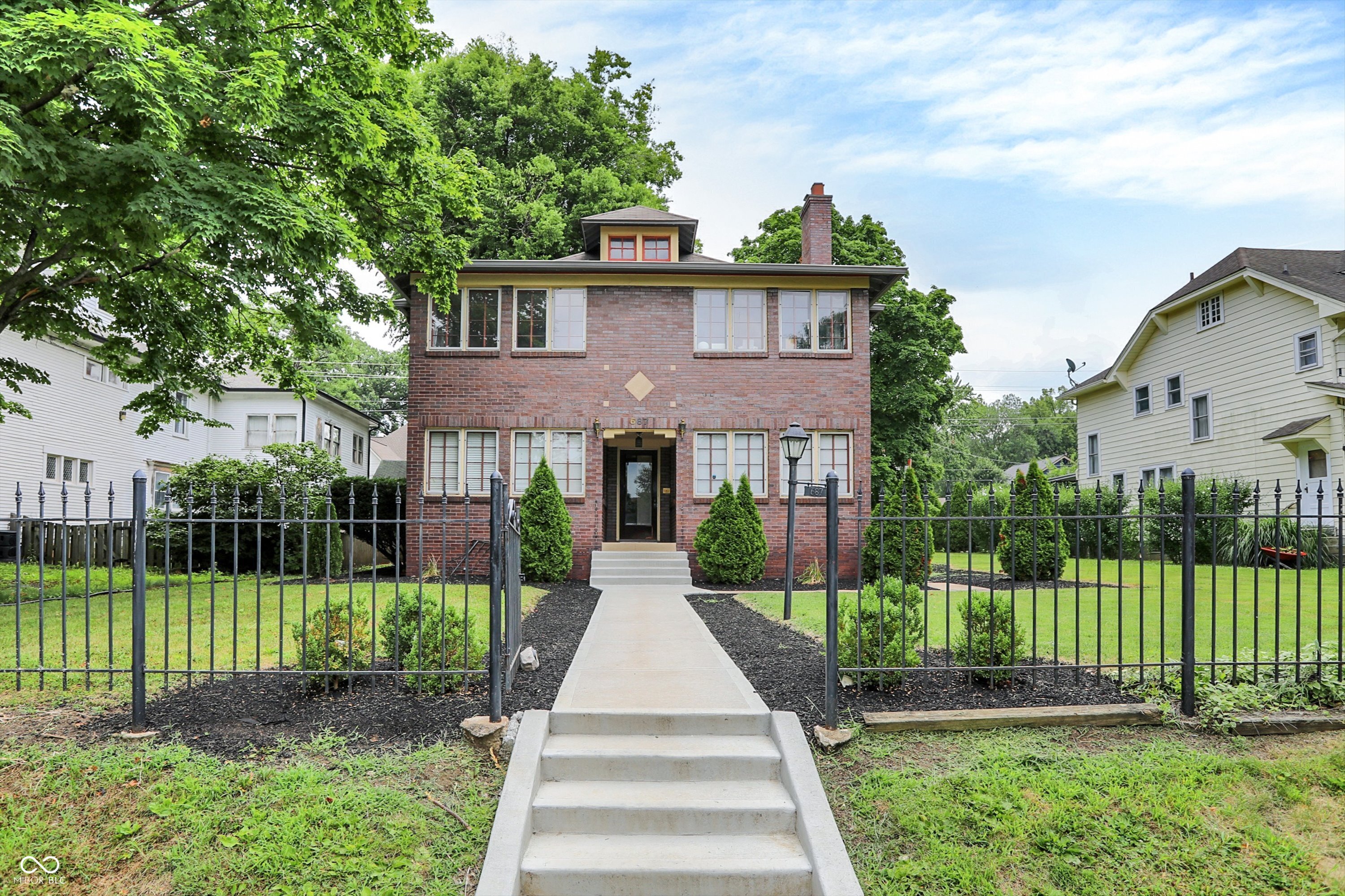 Indianapolis, Indiana, 46201, United States, ,Residential,For Sale,1893687