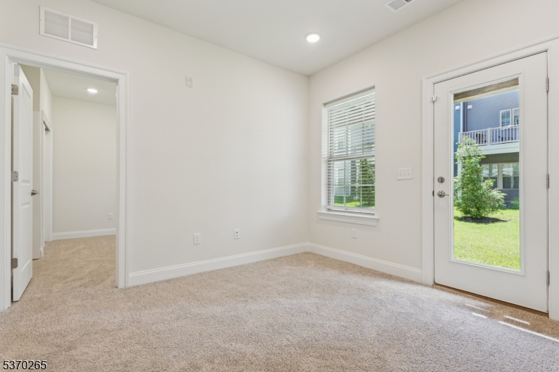 Warren Twp., New Jersey, 07059, United States, 4 Bedrooms Bedrooms, ,4 BathroomsBathrooms,Residential,For Sale,1940451