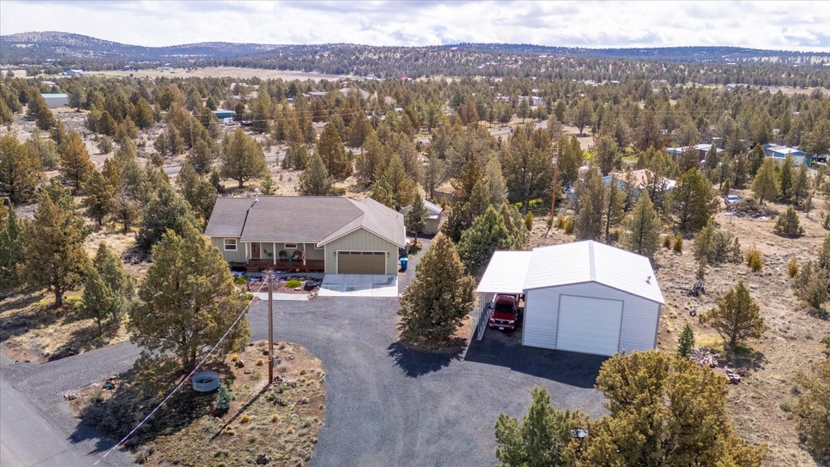 Prineville, Oregon, 97754, United States, 3 Bedrooms Bedrooms, ,2 BathroomsBathrooms,Residential,For Sale,1721299