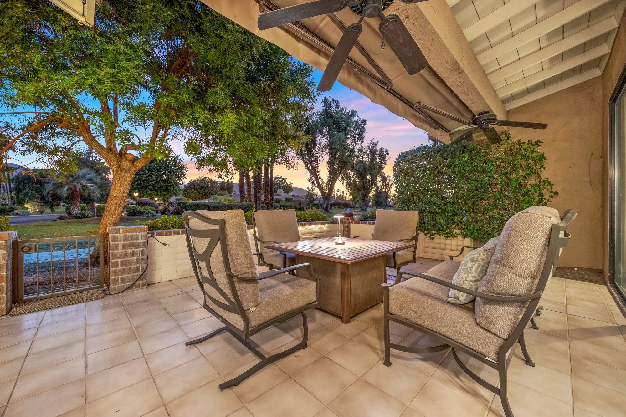  Rare Private Pool Retreat in Monterey CC - 物件實景
