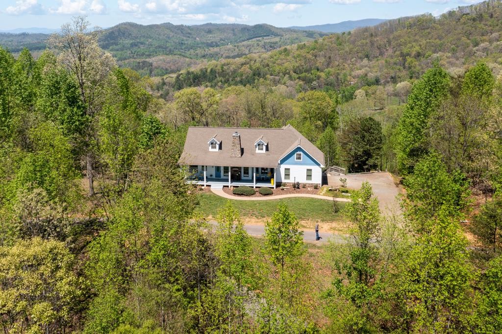 Warne, North Carolina, 28909, United States, 3 Bedrooms Bedrooms, ,3 BathroomsBathrooms,Residential,For Sale,1878165