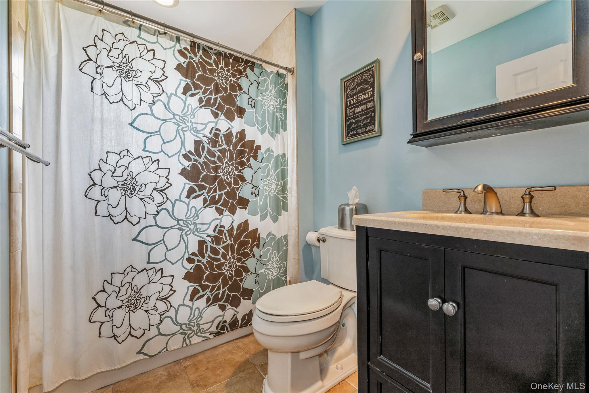 Seaford, New York, 11783, United States, 4 Bedrooms Bedrooms, ,2 BathroomsBathrooms,Residential,For Sale,1939817