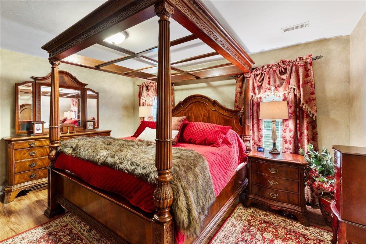 Blacksburg, Virginia, 24060, United States, 5 Bedrooms Bedrooms, ,4 BathroomsBathrooms,Residential,For Sale,1828215