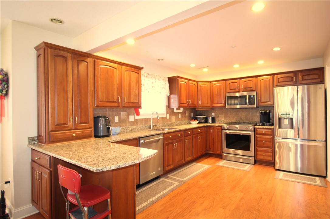 North Strabane, Pennsylvania, 15317, United States, 3 Bedrooms Bedrooms, ,3 BathroomsBathrooms,Residential,For Sale,1985383