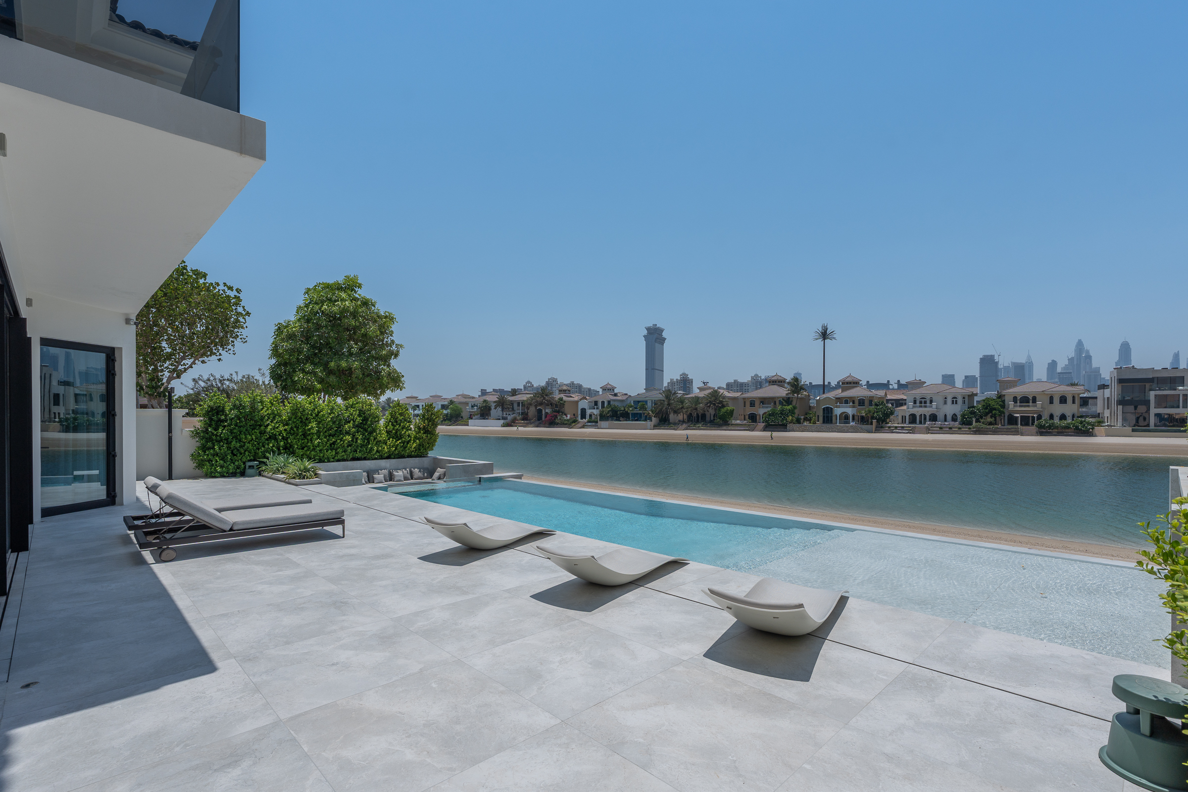  Turnkey Palm Jumeirah Villa With Private Beach - 物件實景