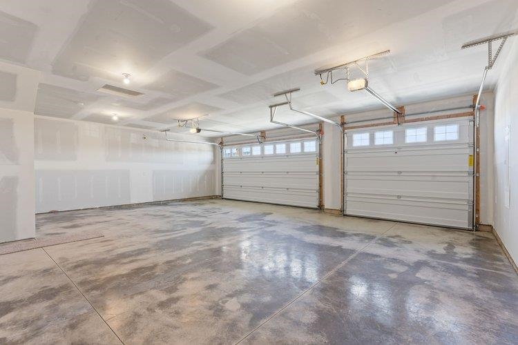 Colbert, Washington, 99005, United States, 4 Bedrooms Bedrooms, ,3 BathroomsBathrooms,Residential,For Sale,1890312