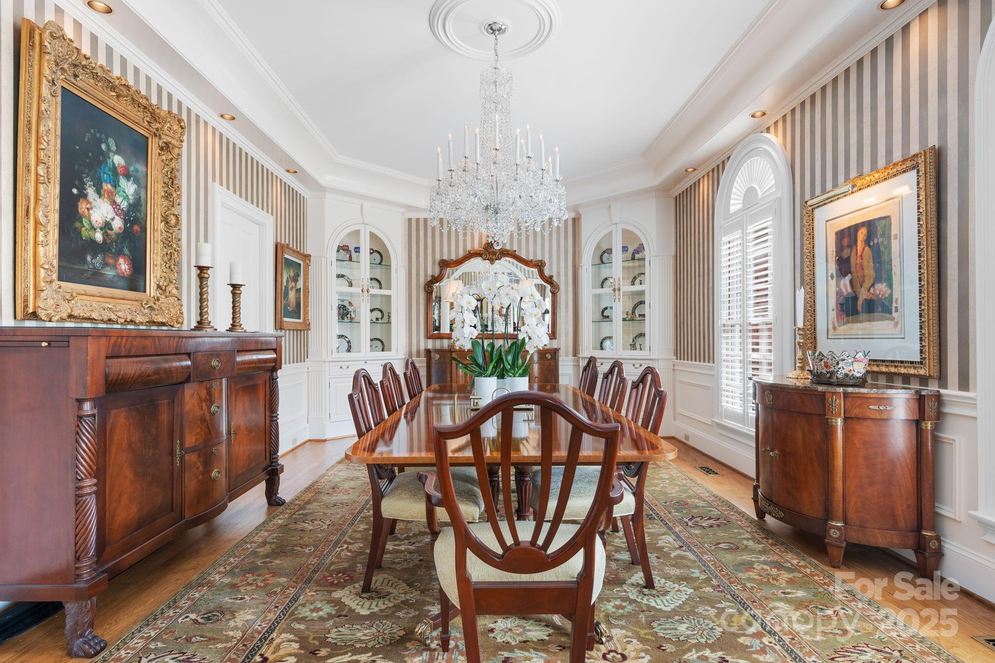Hickory, North Carolina, 28601, United States, 4 Bedrooms Bedrooms, ,5 BathroomsBathrooms,Residential,For Sale,1942253
