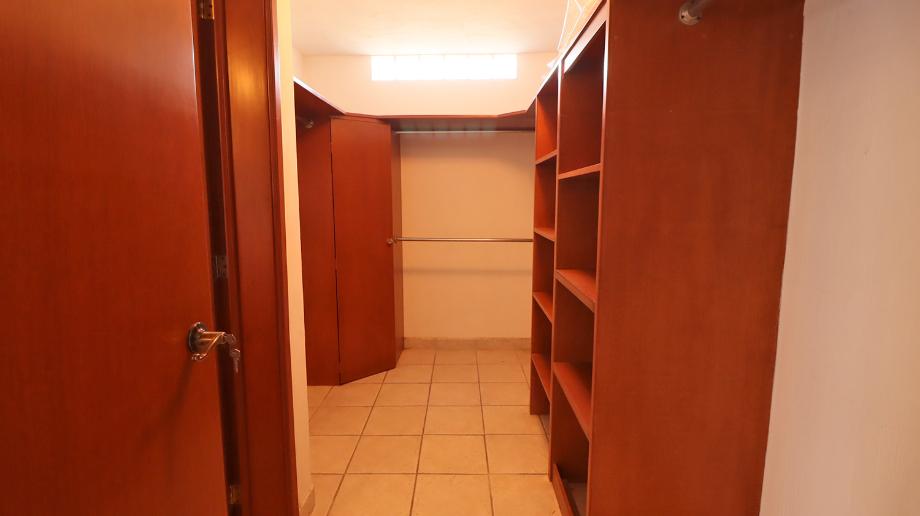 Guadalajara, Jalisco, 44520, Mexico, 4 Bedrooms Bedrooms, ,3 BathroomsBathrooms,Residential,For Sale,1916689