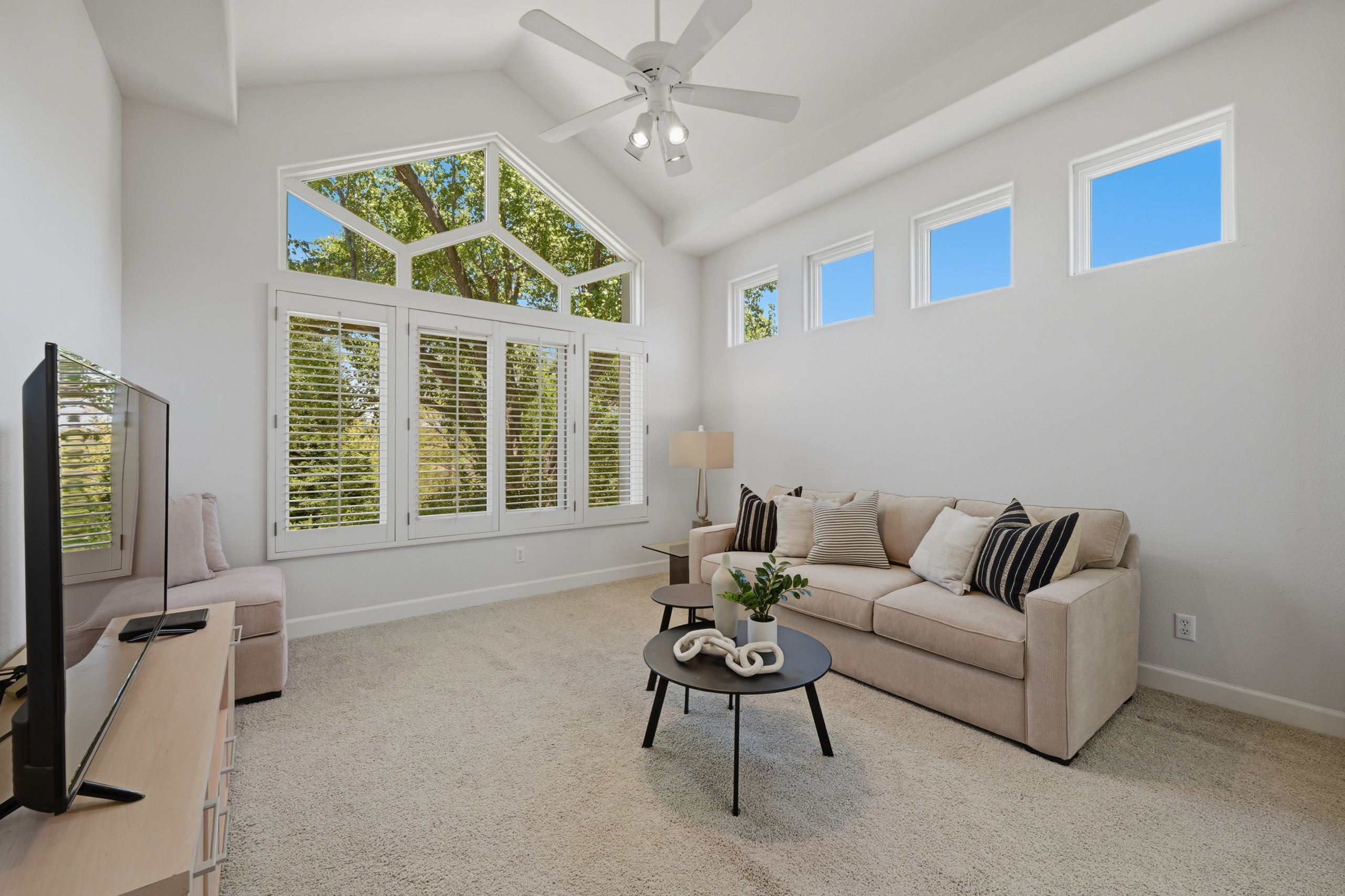  70 Whittington Drive, Newcastle, CA 95658 - 物件實景