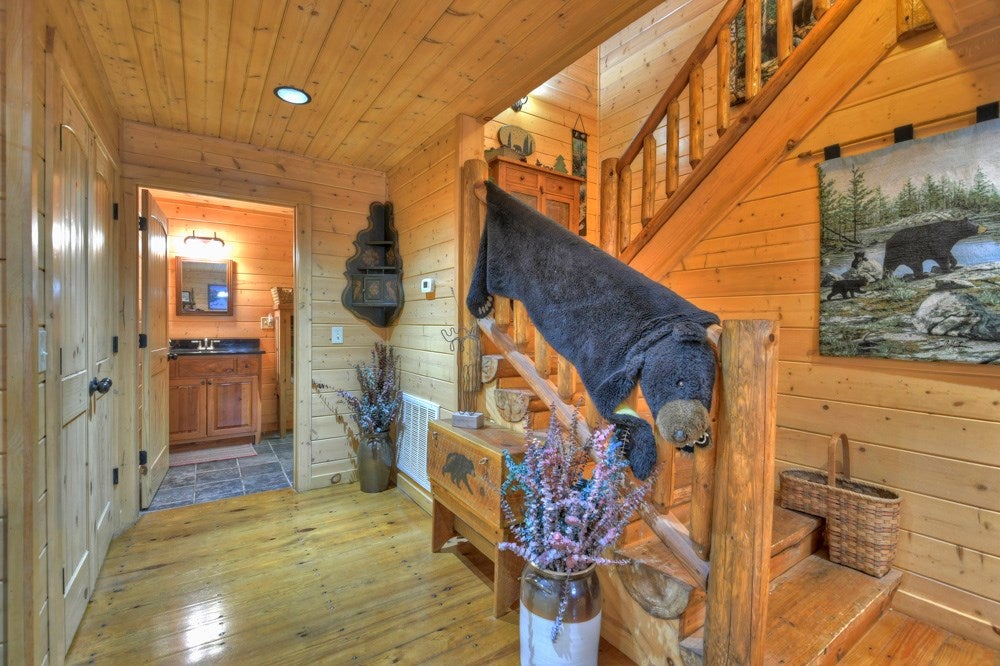Blue Ridge, Georgia, 30513, United States, 4 Bedrooms Bedrooms, ,3 BathroomsBathrooms,Residential,For Sale,1858921