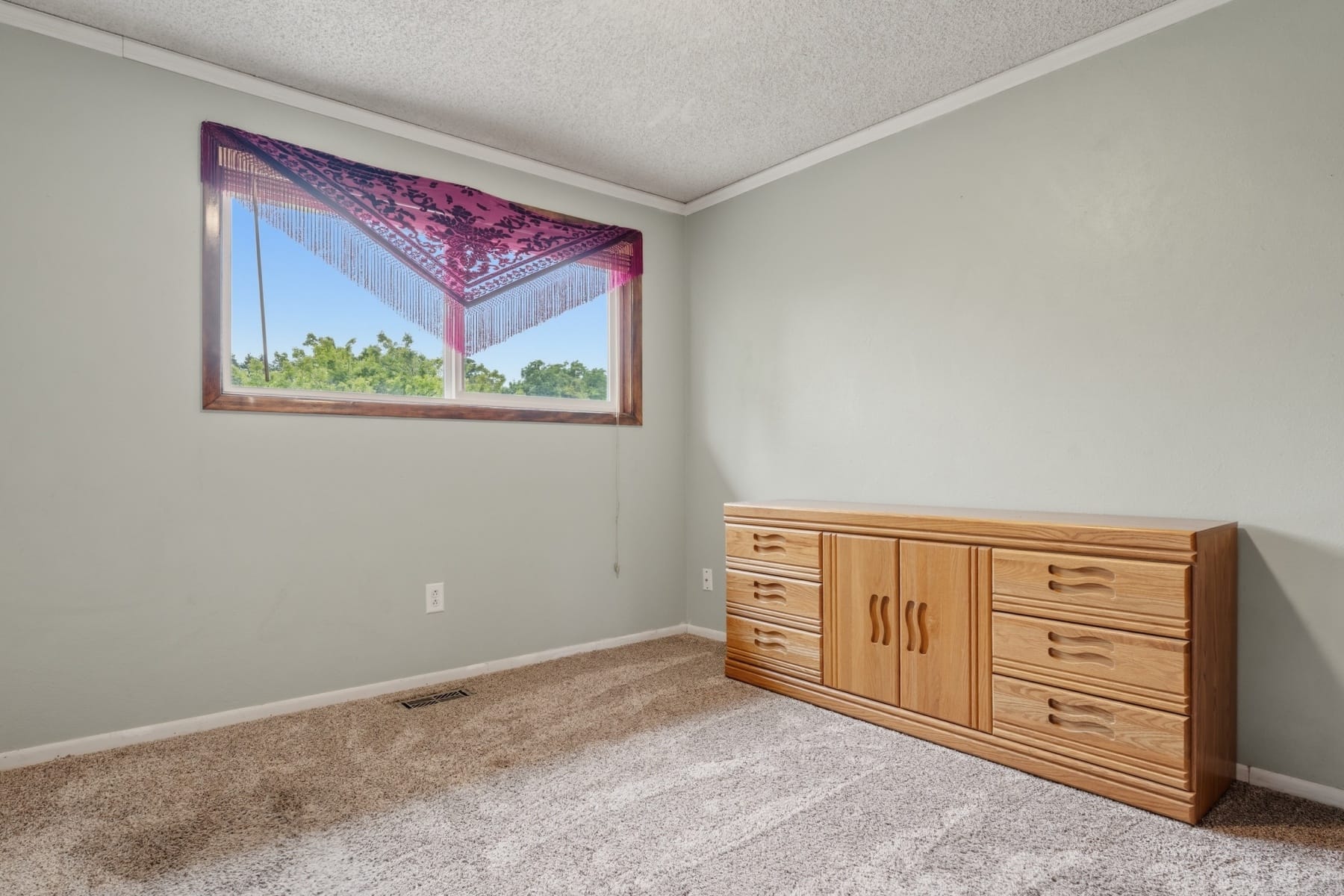  3343 SE DESWELL ST Milwaukie, OR 97267 - 物件實景