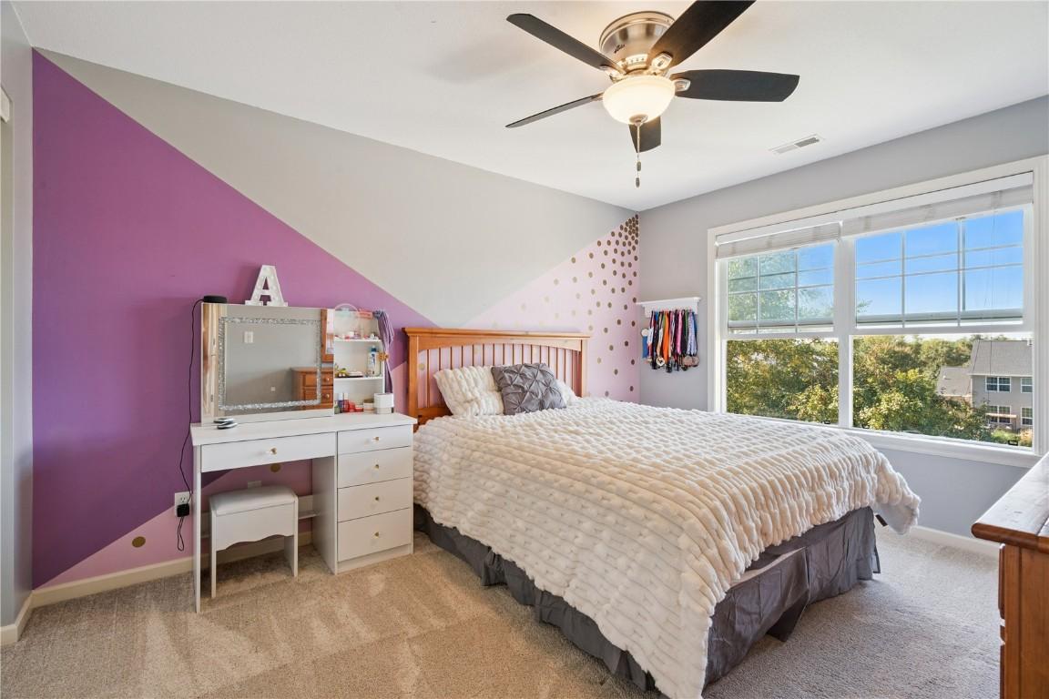 Marion, Iowa, 52302, United States, 5 Bedrooms Bedrooms, ,4 BathroomsBathrooms,Residential,For Sale,1984063