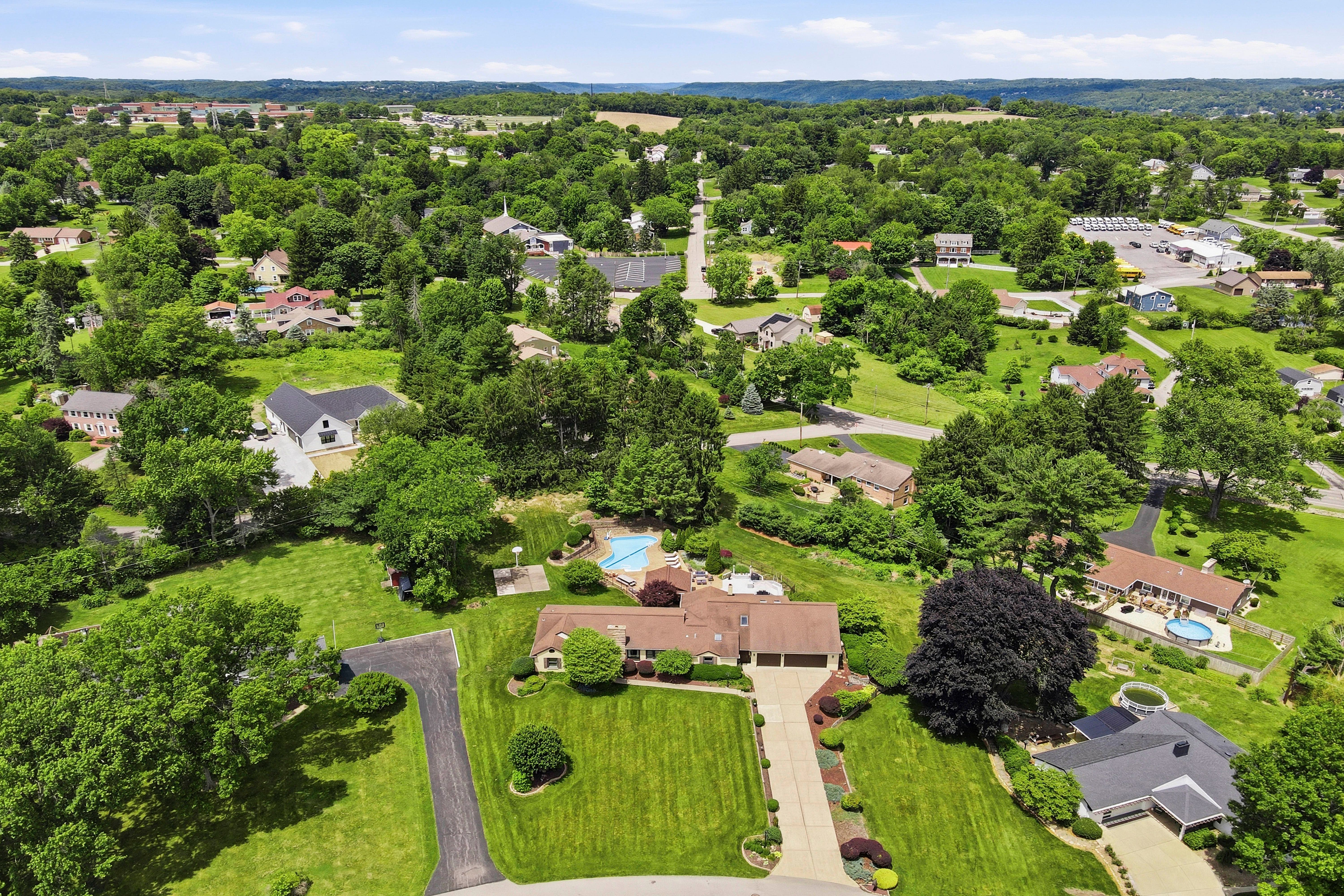  135 Windy Ghoul Drive, Beaver, PA 15009 - 物件實景